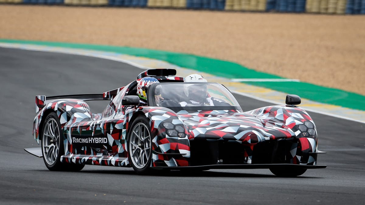 Toyota And Peugeot Chase Le Mans
